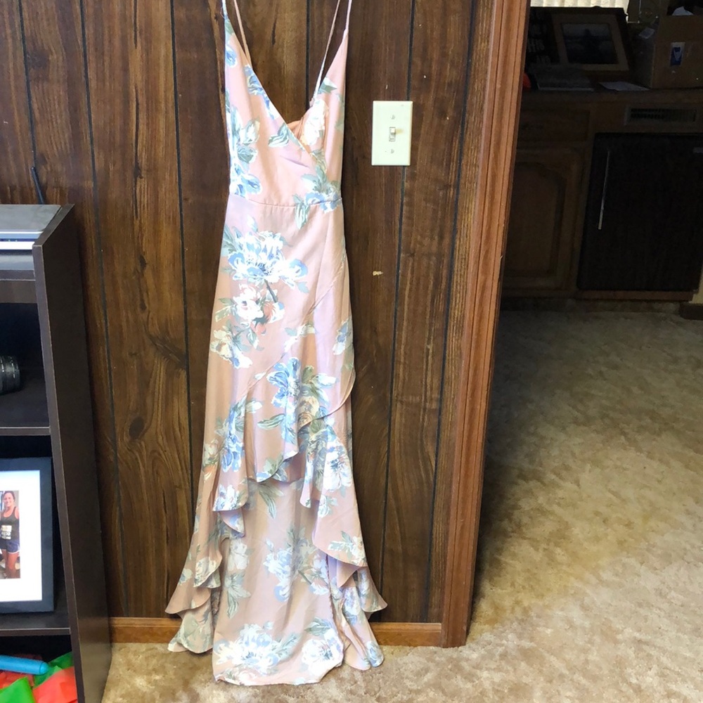 GORGEOUS BOUTIQUE WRAP DRESS